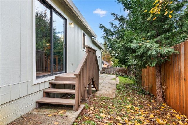 561 Blight Rd, Grass Valley, CA 95945