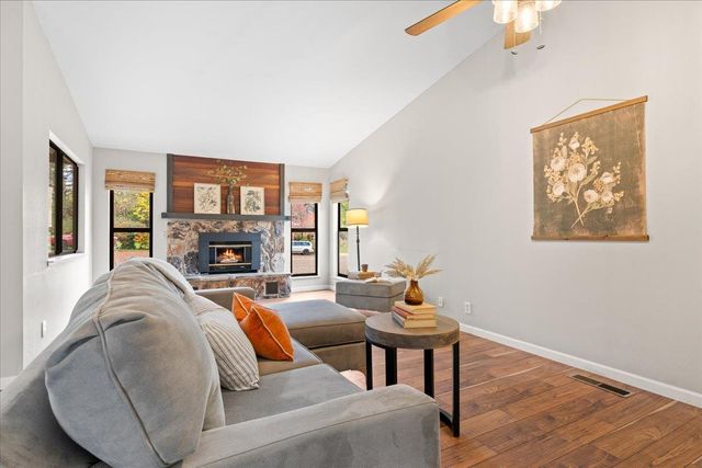 561 Blight Rd, Grass Valley, CA 95945