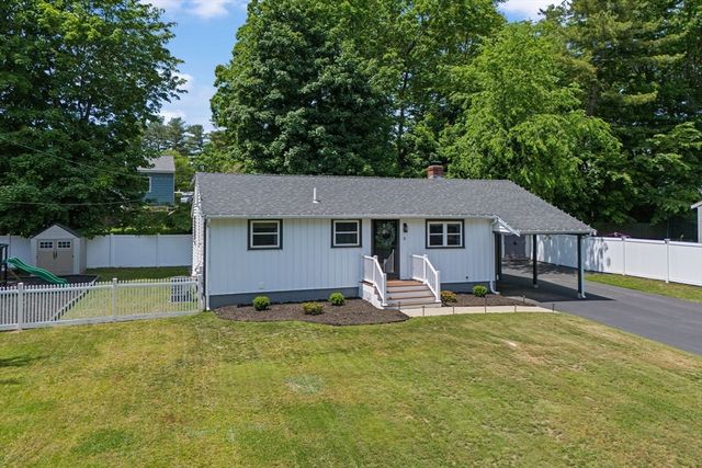 6 Oakland Ave, Tewksbury, MA 01876