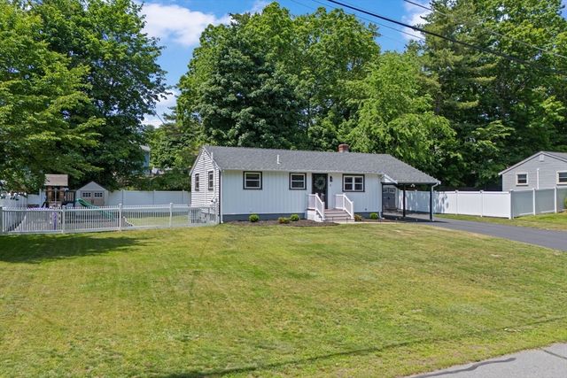 6 Oakland Ave, Tewksbury, MA 01876