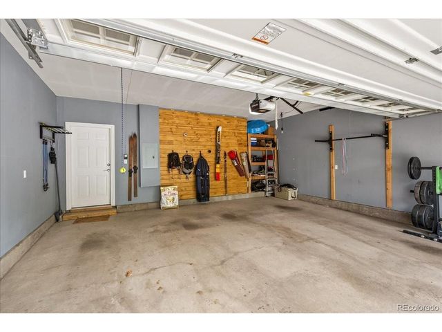 10140 Bluffmont Ln, Lone Tree, CO 80124