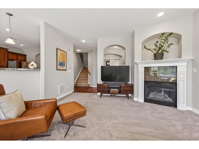 10140 Bluffmont Ln, Lone Tree, CO 80124