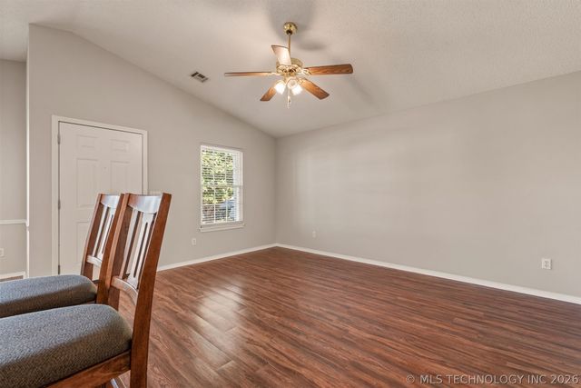 1830 Woodmere Road, Claremore, OK 74017