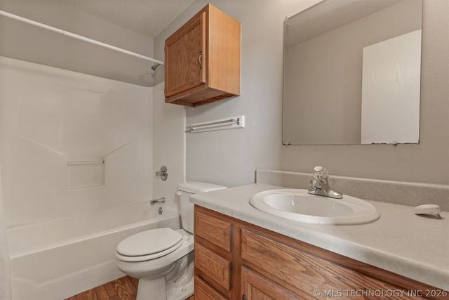 1830 Woodmere Road, Claremore, OK 74017