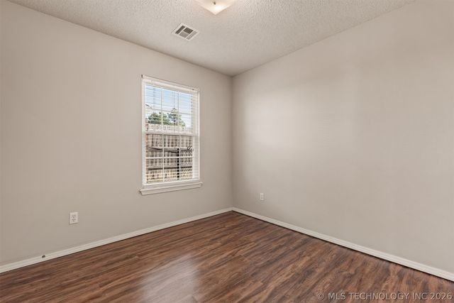 1830 Woodmere Road, Claremore, OK 74017