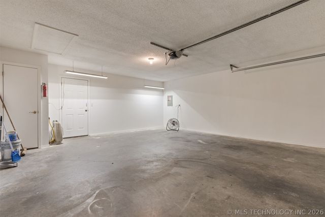 1830 Woodmere Road, Claremore, OK 74017