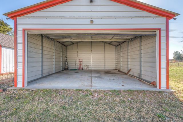 1830 Woodmere Road, Claremore, OK 74017