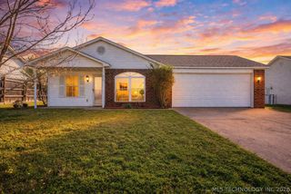 1830 Woodmere Road, Claremore, OK 74017