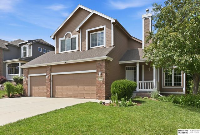 18602 Leavenworth Street, Elkhorn, NE 68022