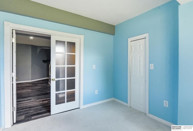 18602 Leavenworth Street, Elkhorn, NE 68022