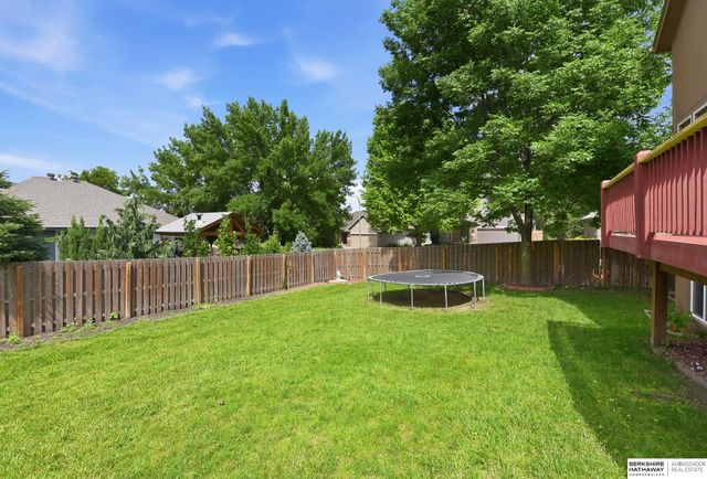 18602 Leavenworth Street, Elkhorn, NE 68022
