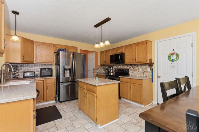 109 Zachary Drive, Williamsburg Twp, OH 45176