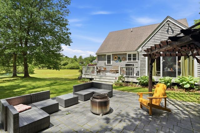 395 Prospect St, Norwell, MA 02061