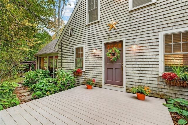 395 Prospect St, Norwell, MA 02061