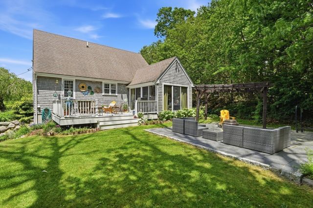 395 Prospect St, Norwell, MA 02061