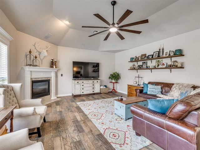 14011 E 87th Place N, Owasso, OK 74055