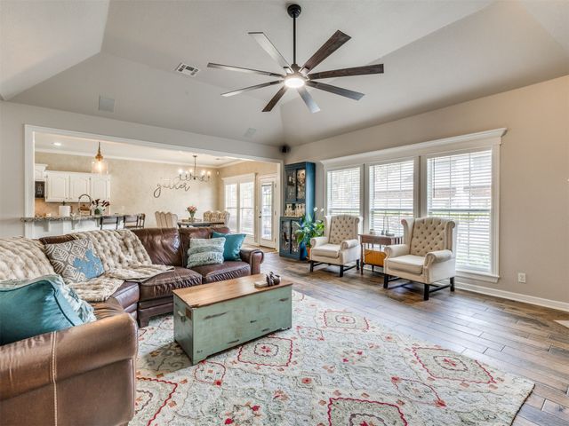 14011 E 87th Place N, Owasso, OK 74055