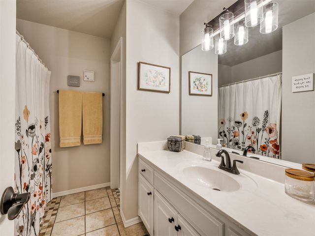 14011 E 87th Place N, Owasso, OK 74055