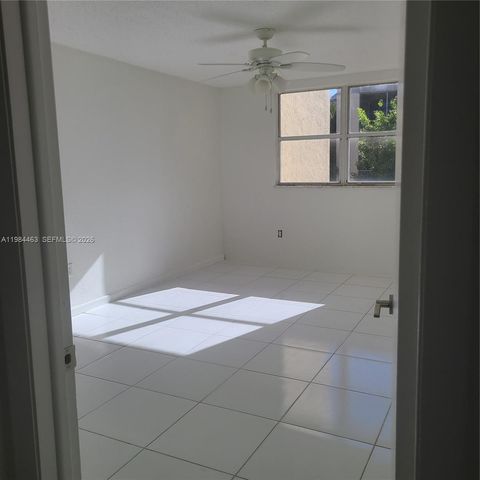 8245 Lake Dr 406, Doral, FL 33166