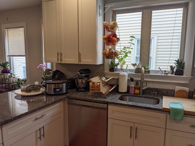 113 3rd St 1, Medford, MA 02155