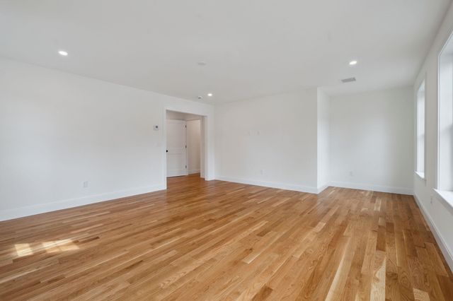 Autumn Lane, Newfields, NH 03856