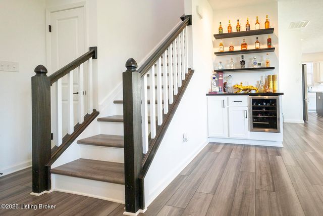 17006 Meander Way, Louisville, KY 40245