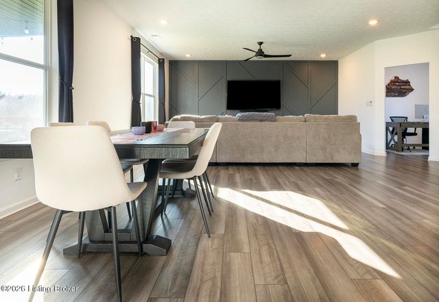 17006 Meander Way, Louisville, KY 40245