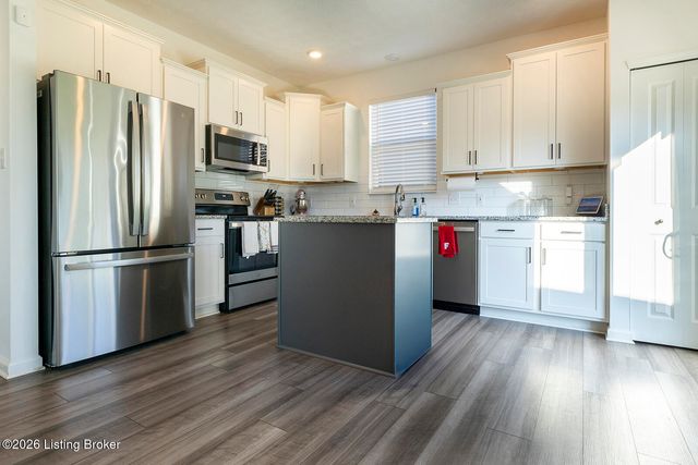 17006 Meander Way, Louisville, KY 40245