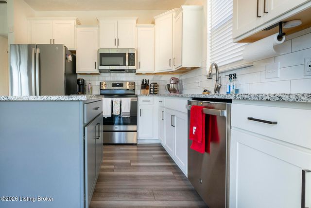 17006 Meander Way, Louisville, KY 40245