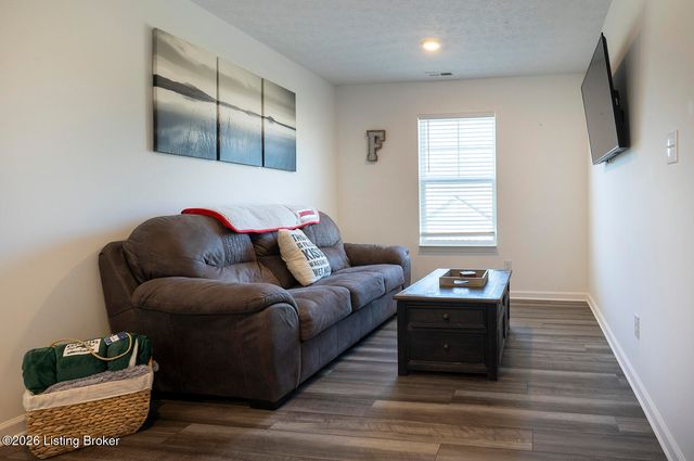 17006 Meander Way, Louisville, KY 40245