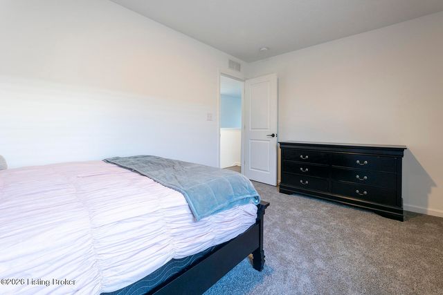 17006 Meander Way, Louisville, KY 40245