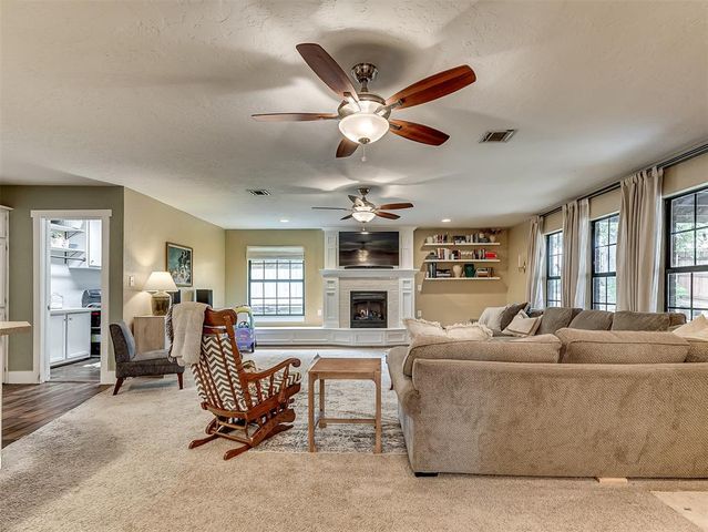 2006 N Nail Parkway, Moore, OK 73160
