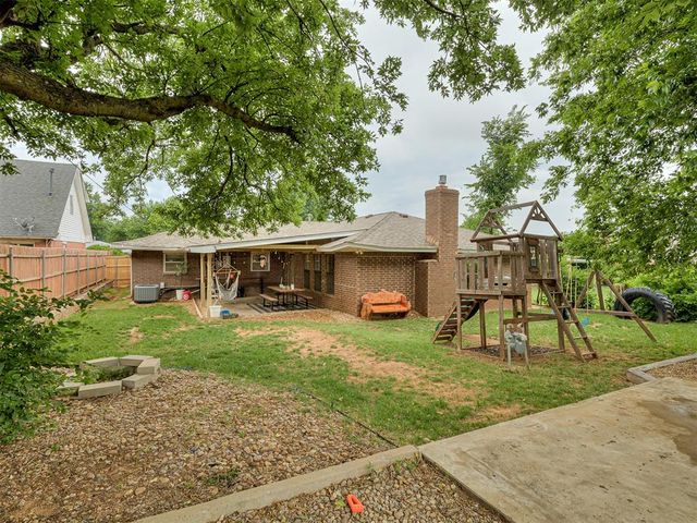 2006 N Nail Parkway, Moore, OK 73160