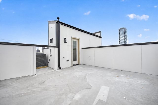 1107 Wilson St, Houston, TX 77019