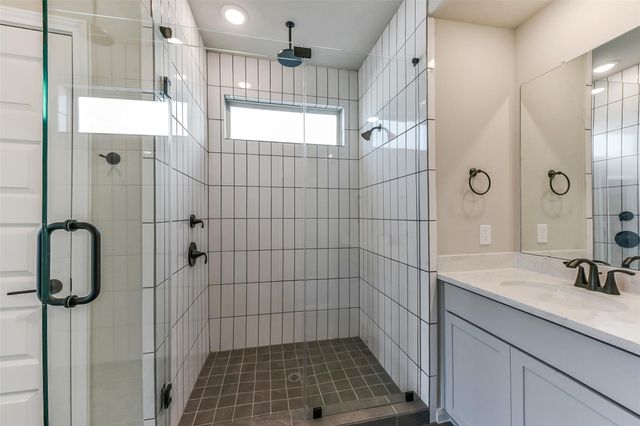 4214 Red Cedar Ring Lane, Pinehurst, TX 77362