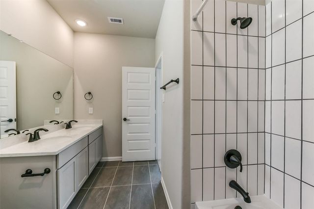 4214 Red Cedar Ring Lane, Pinehurst, TX 77362