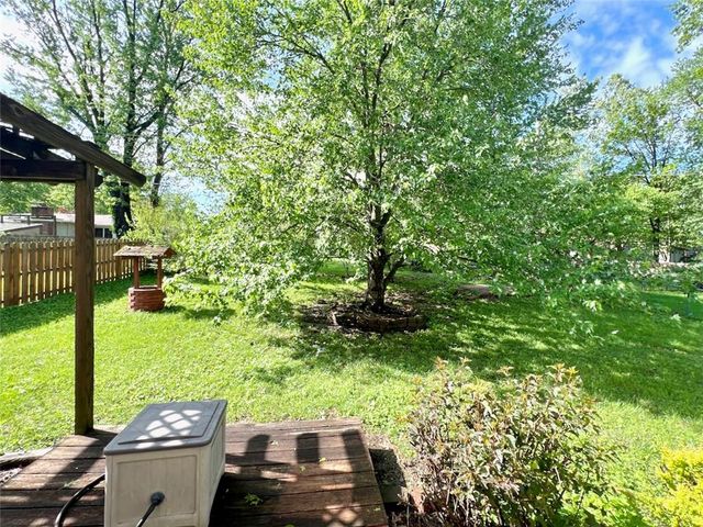 3017 W 23rd Terrace, Lawrence, KS 66047