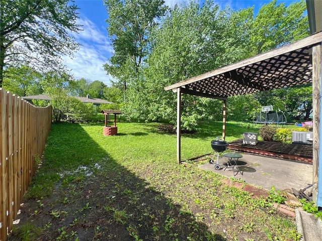 3017 W 23rd Terrace, Lawrence, KS 66047