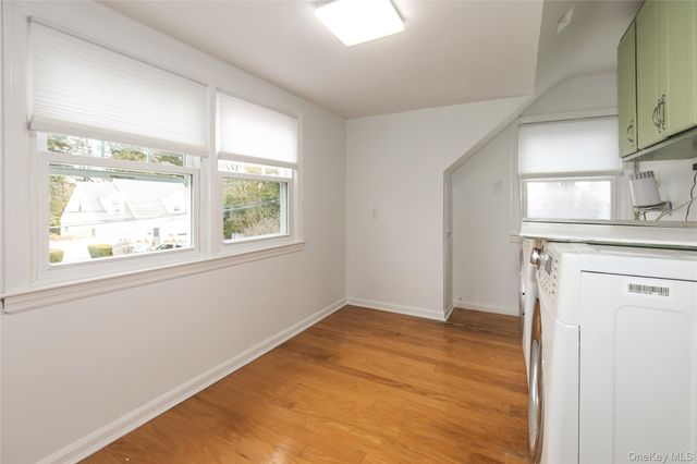 5 Prospect Street, Glen Head, NY 11545