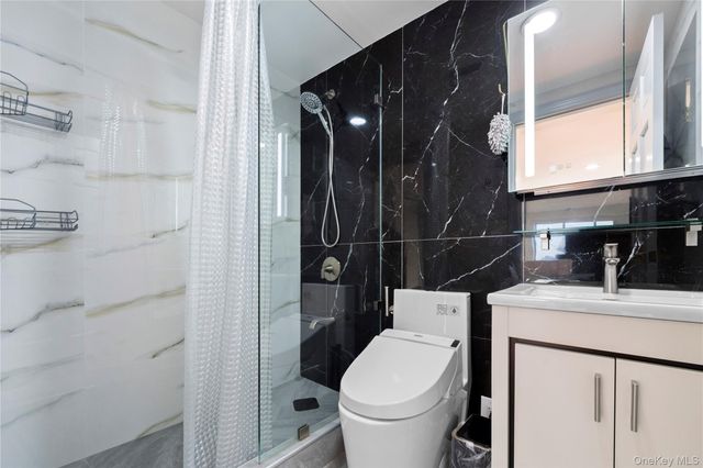 43-18 Main Street 12A, Flushing, NY 11355