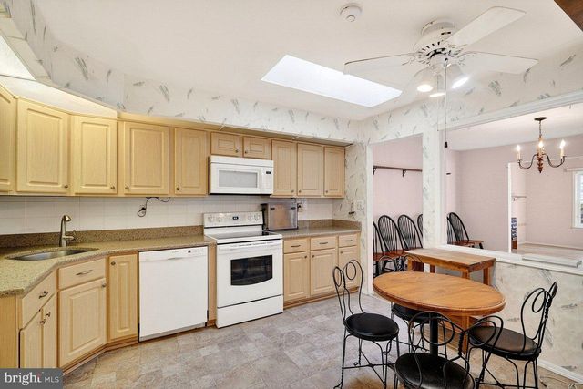 3-A SURREY CT, Monroe Township, NJ 08831