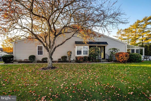 3-A SURREY CT, Monroe Township, NJ 08831