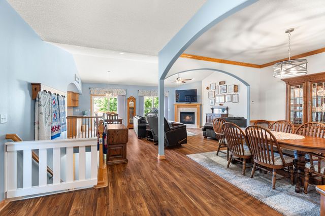 353 Georgetown Place, Norwalk, IA 50211