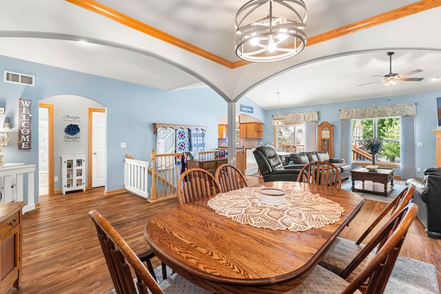 353 Georgetown Place, Norwalk, IA 50211