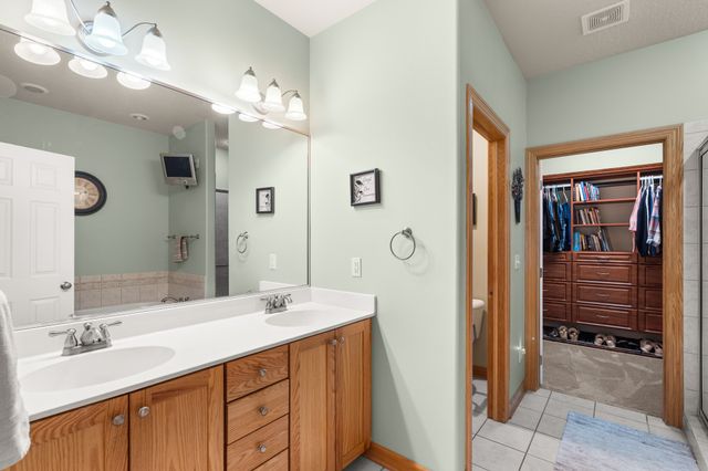 353 Georgetown Place, Norwalk, IA 50211