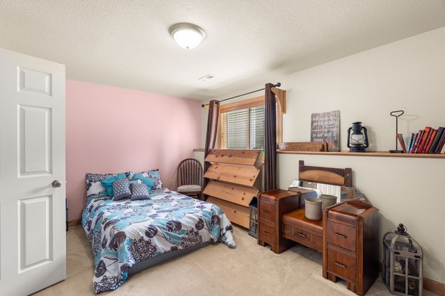353 Georgetown Place, Norwalk, IA 50211