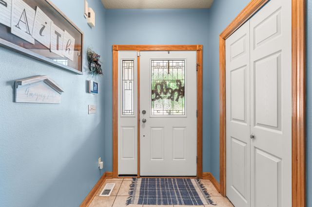 353 Georgetown Place, Norwalk, IA 50211