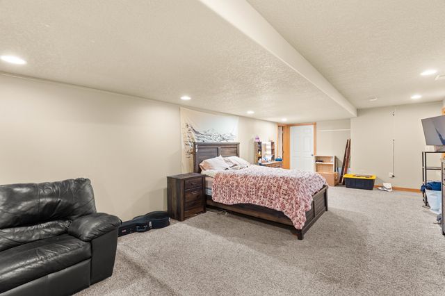 353 Georgetown Place, Norwalk, IA 50211