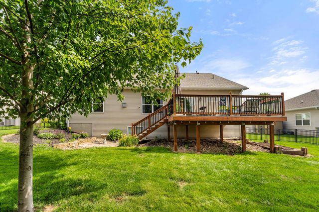 353 Georgetown Place, Norwalk, IA 50211
