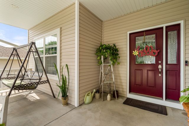 353 Georgetown Place, Norwalk, IA 50211